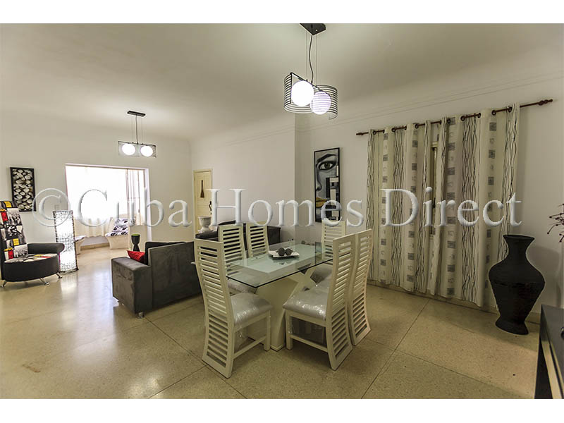 2 BED APARTMENT IN PRIME LOCATION MIRAMAR