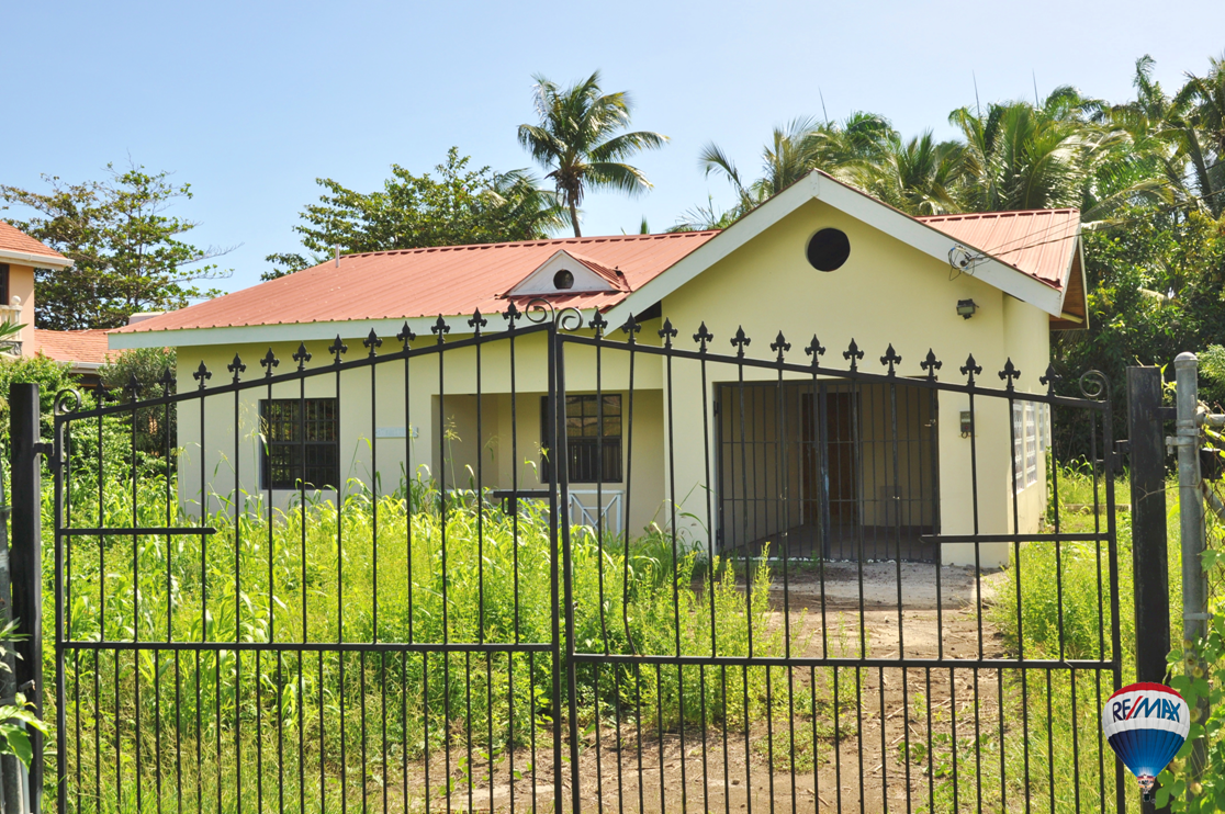 Lance Aux E’pines St. George’s home For Sale