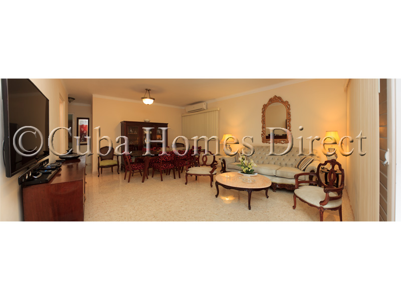 3 BEDROOM HORIZONTAL PROPERTY IN BEST AREA OF VEDADO