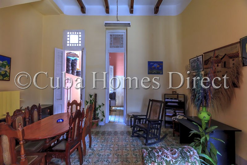 COLONIAL 3 BEDROOM PROPERTY IN CENTRO HABANA FOR SALE