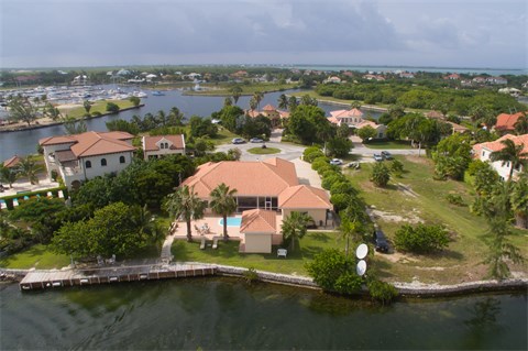 Lighthouse Pointe