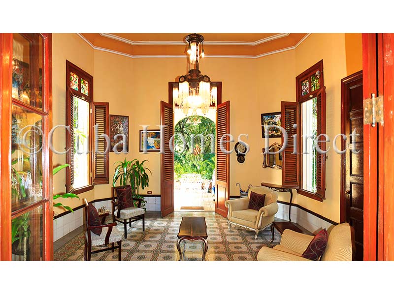 LUXURIOUS PROPERTY FOR RENT IN VEDADO