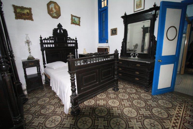 STUNNING 1940 COLONIAL HOUSE IN CENTRO HABANA FOR SALE