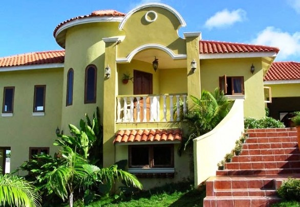 Beautiful spacious villa with apartment for Rent